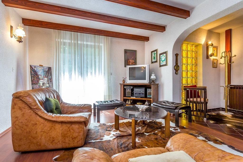 Holiday Home Ermanna Pula Exterior photo
